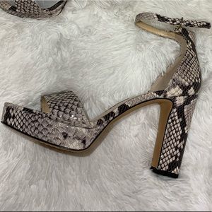 Vince Camuto